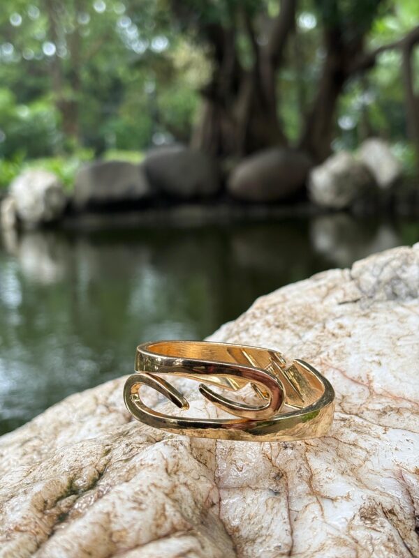 Golden Flow Kada